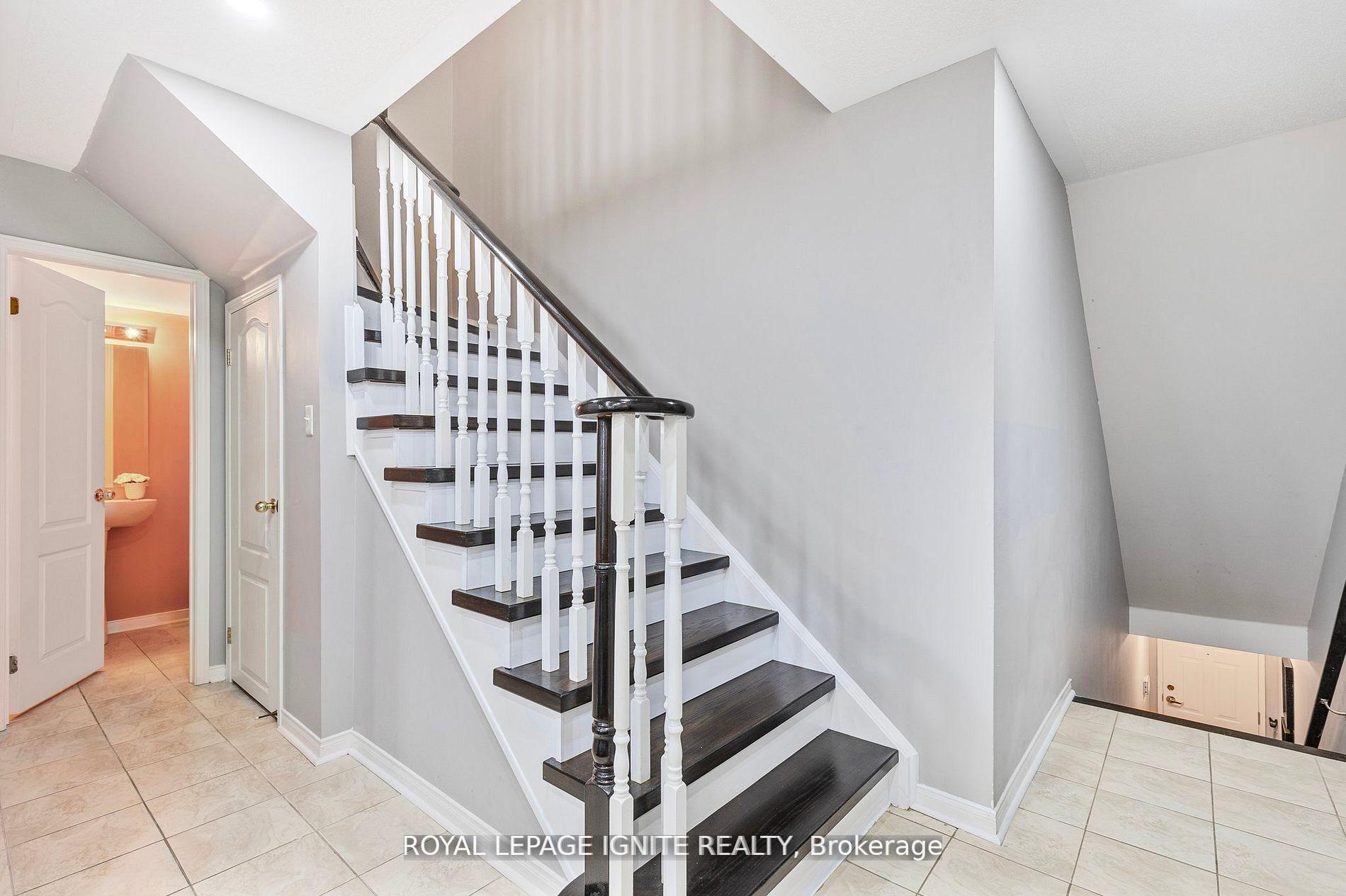 2 Bedrooms Condo at 6063 Kingston, Toronto For sale