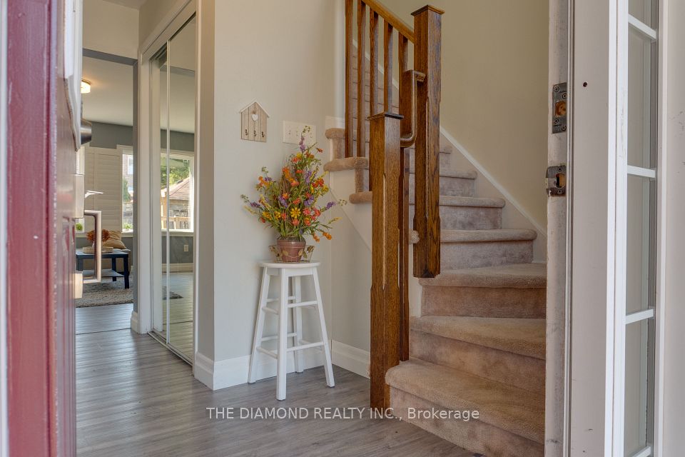 82 Blackbird Circle, Cambridge, ON N3C 0B1