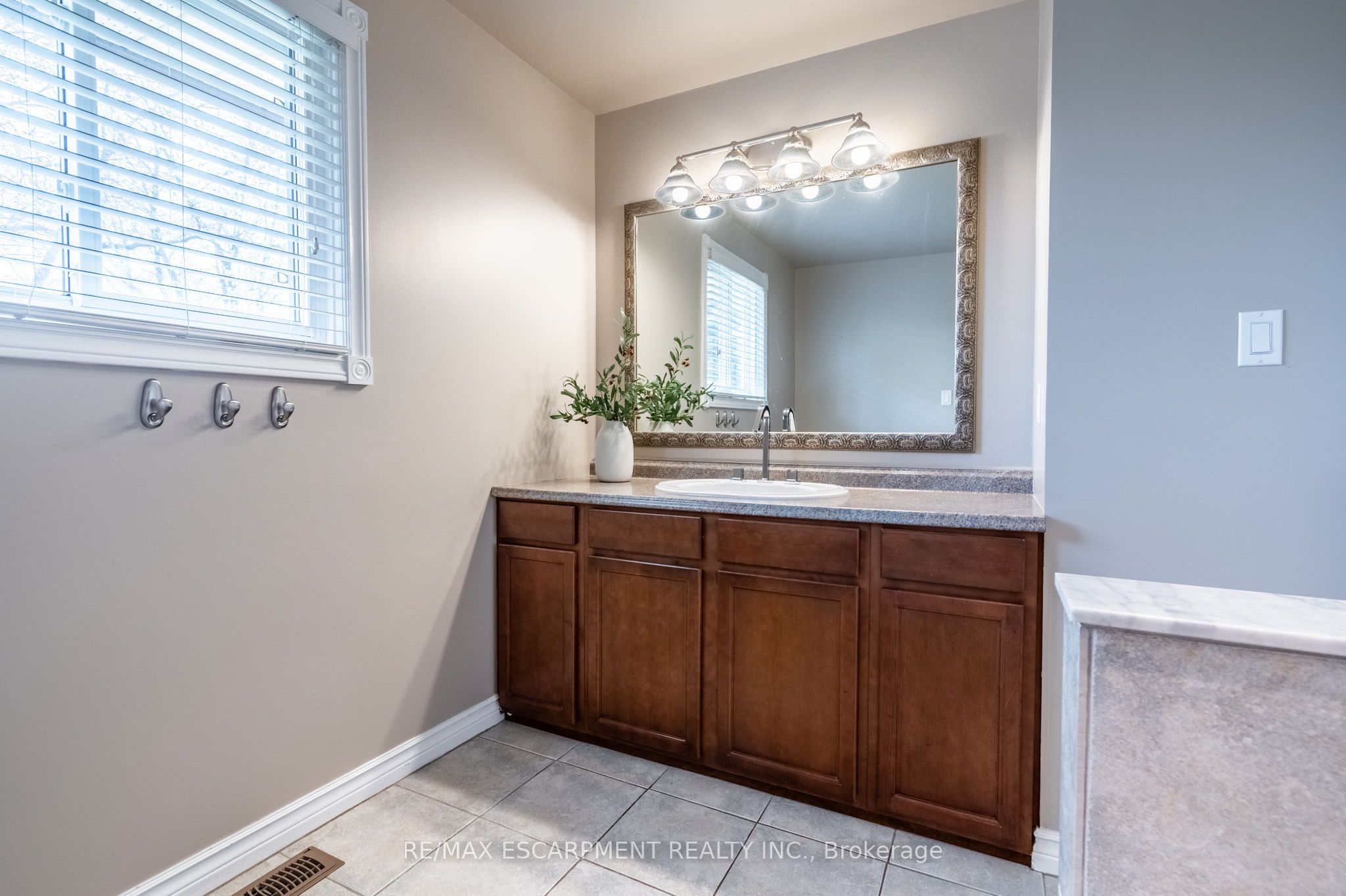 26 Wildan Drive, Hamilton Rural Flamborough