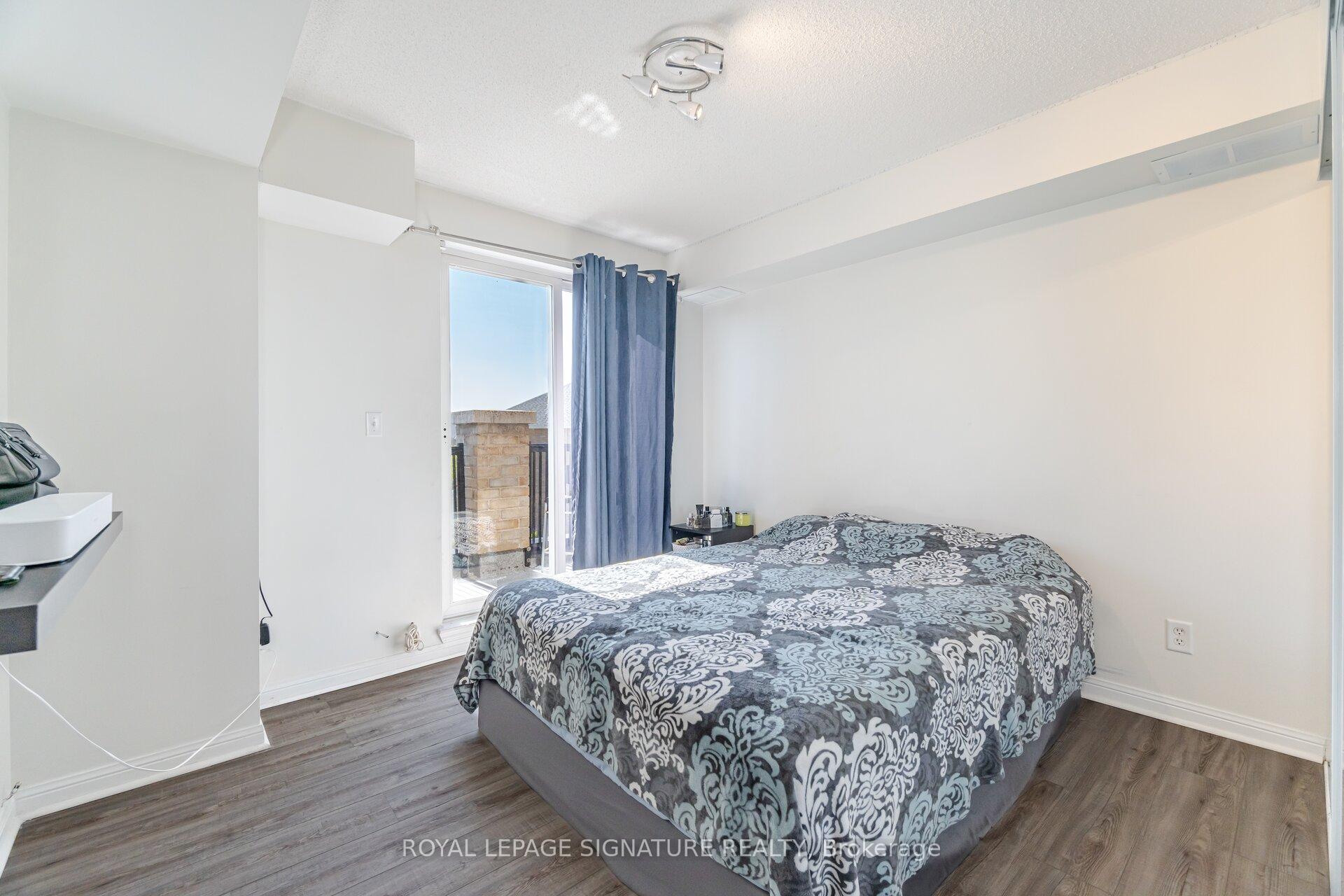 3 Bedrooms Condo at 3031 Finch, Toronto For sale