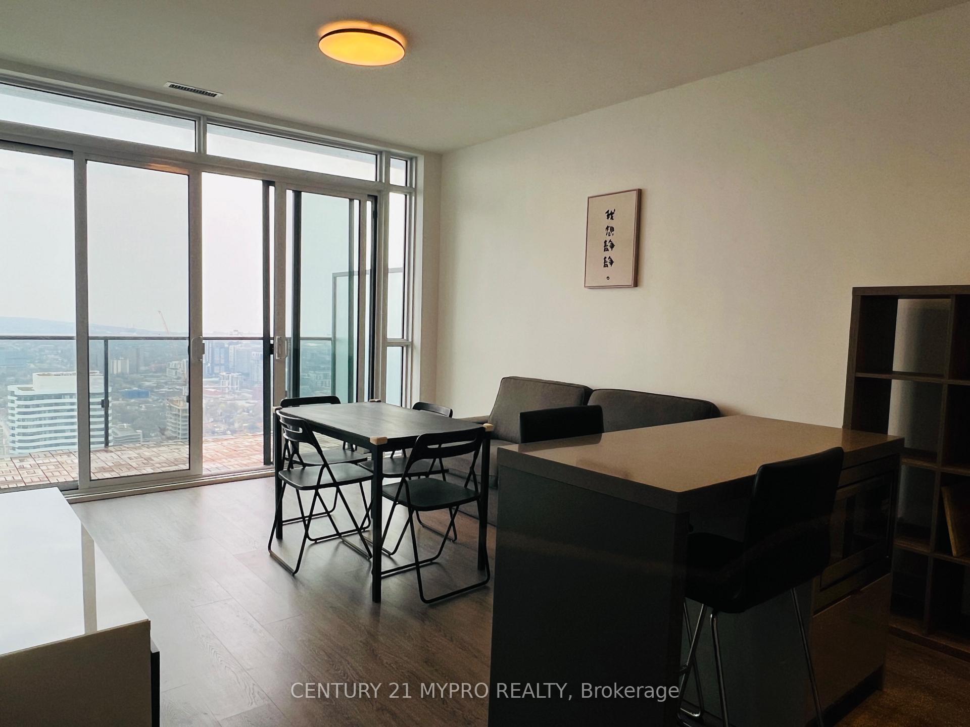2 Bedrooms Condo at 7 Grenville, Toronto For sale