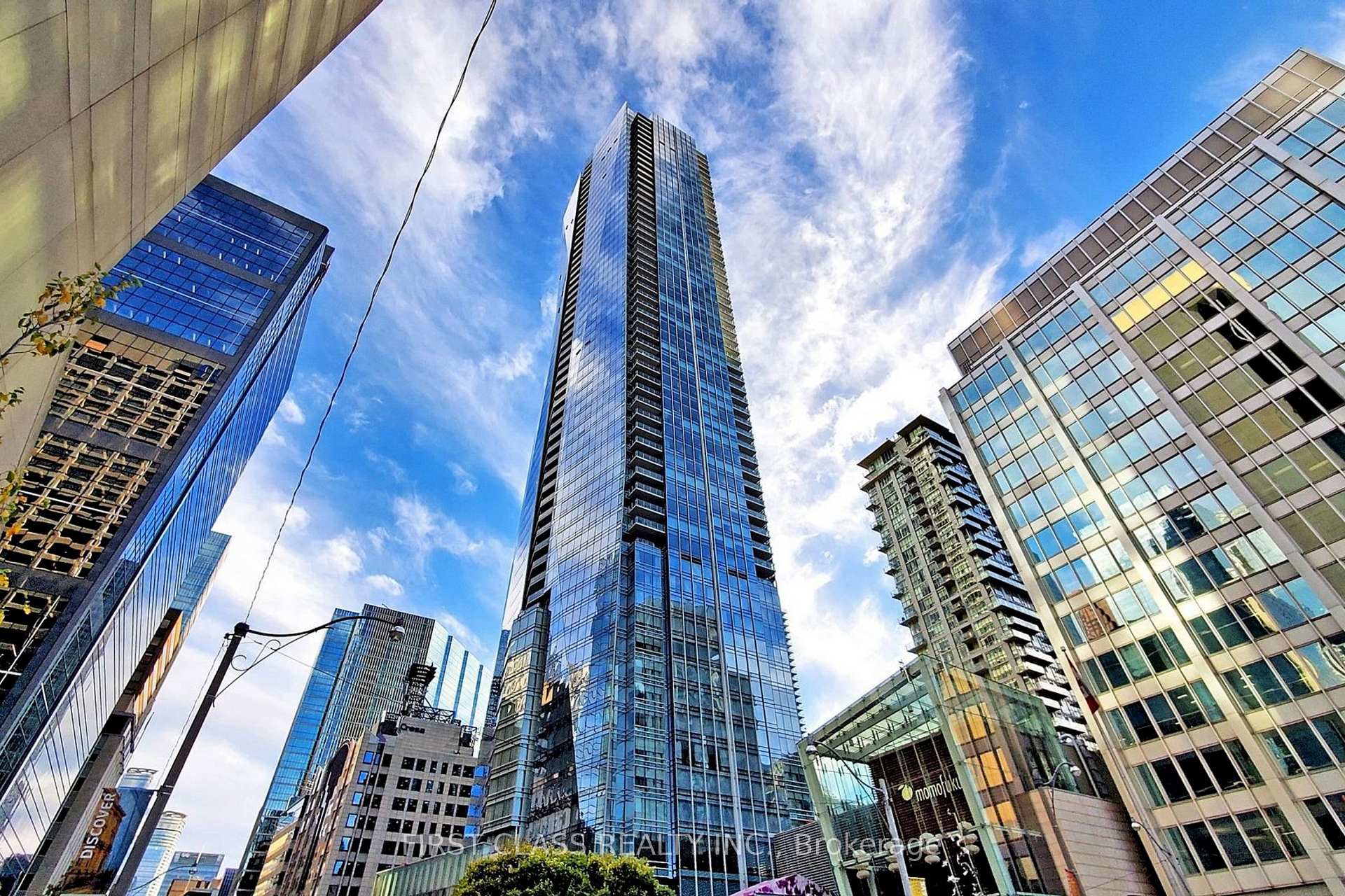 1 Bedroom Condo at 180 University, Toronto For sale