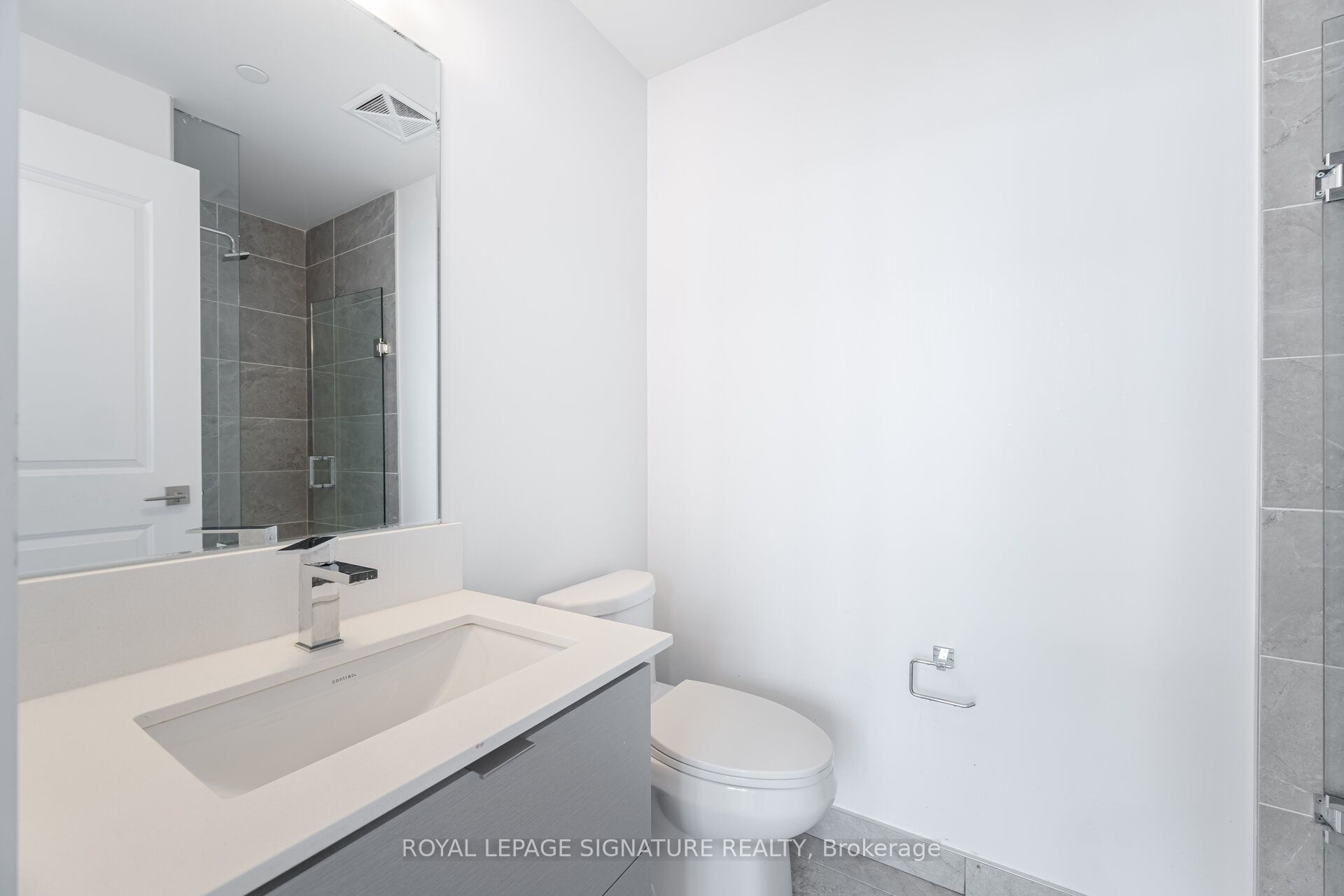 36 Elm Drive, #3007