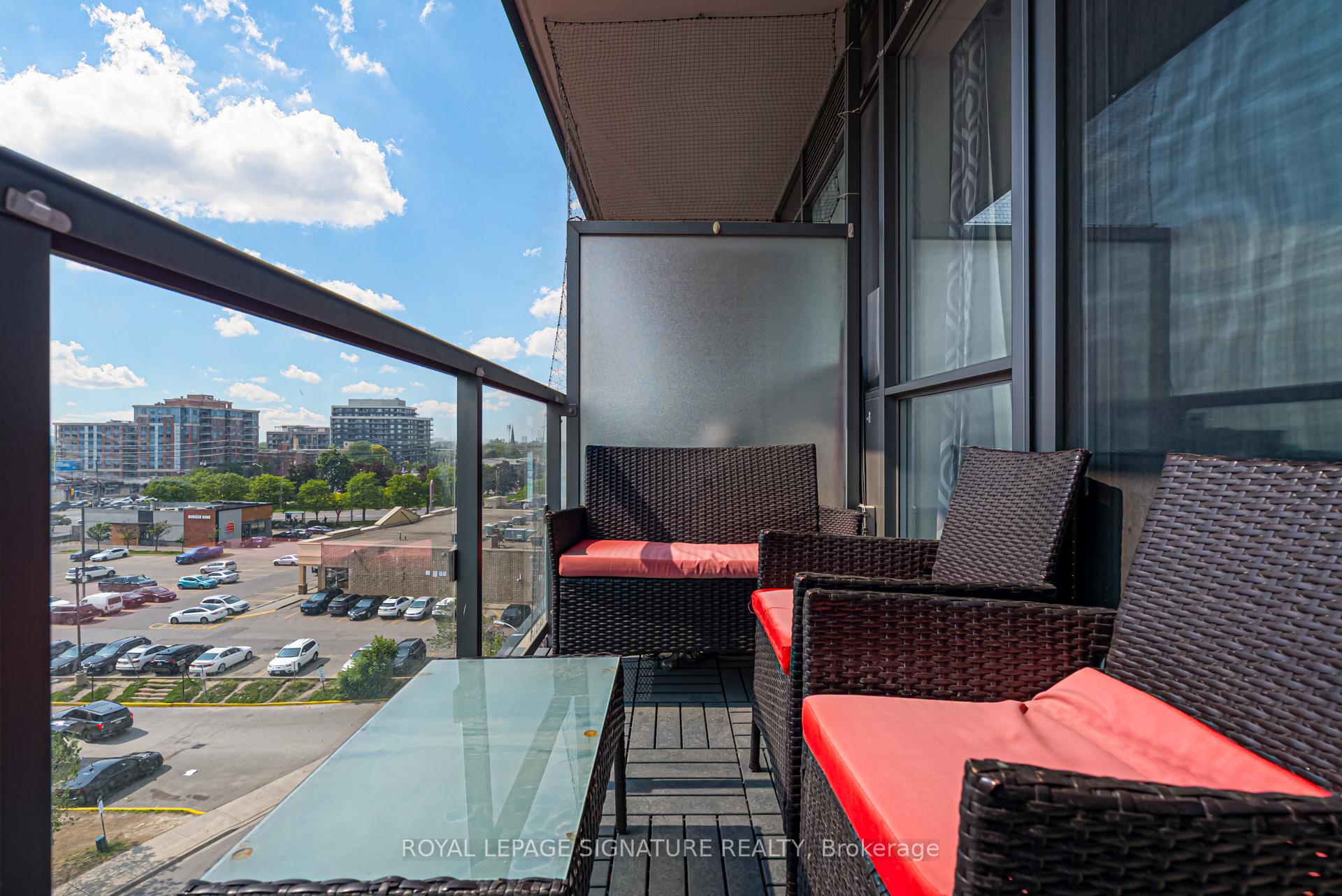2 Bedrooms Condo at 15 James Finlay, Toronto For sale