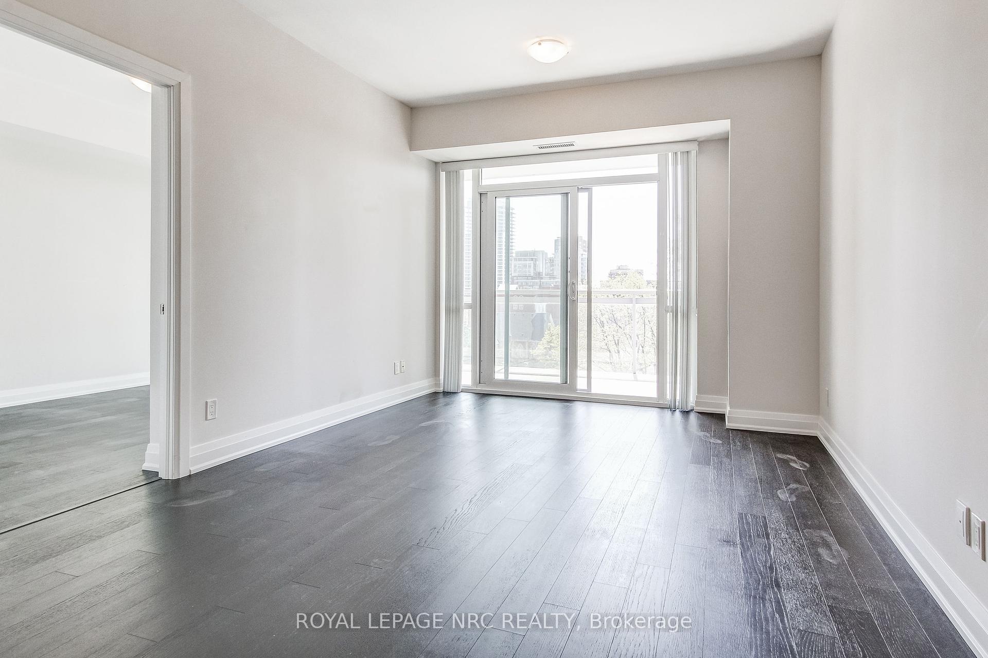 2 Bedrooms Condo at 2025 Maria, Burlington For sale