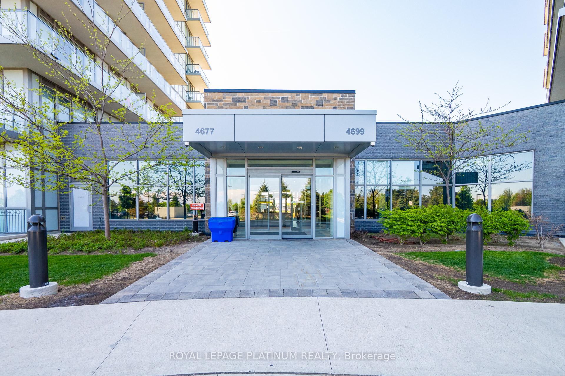 3 Bedrooms Condo at 4699 Glen Erin, Mississauga For sale