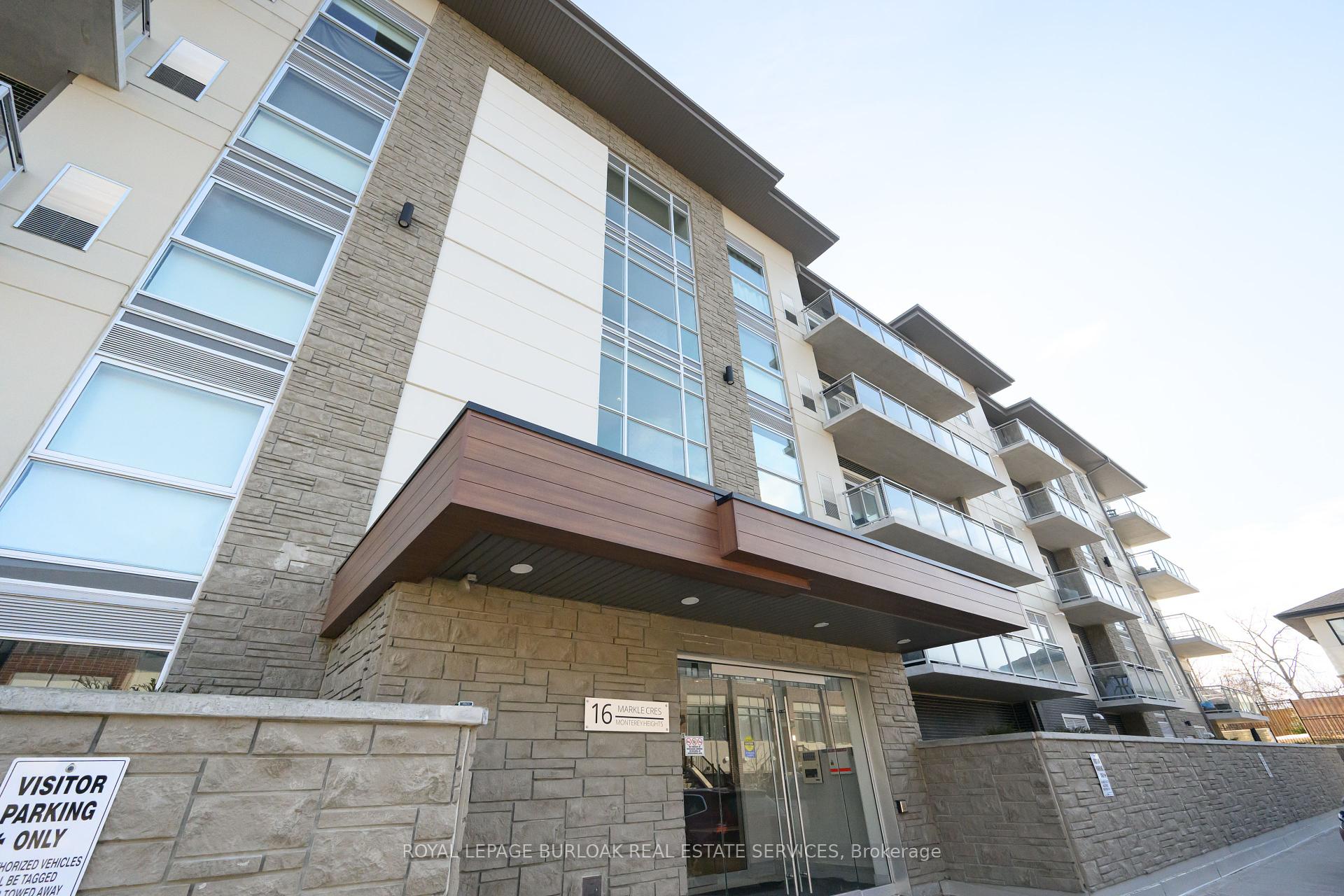 2 Bedrooms Condo at 16 Markle,  Hamilton For sale