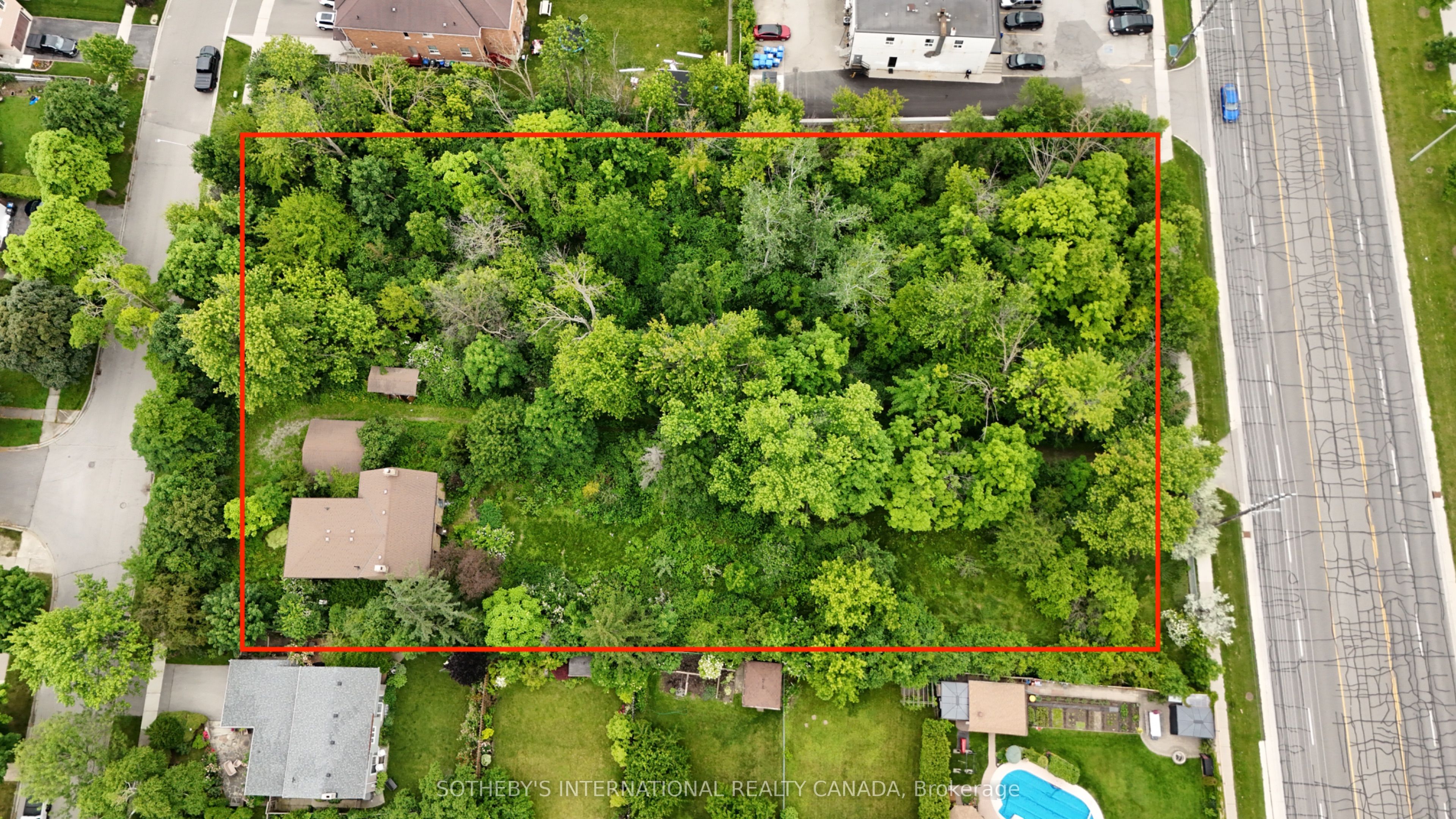 1050 BURNHAMTHORPE Road, Mississauga, ON L4Y 2X6