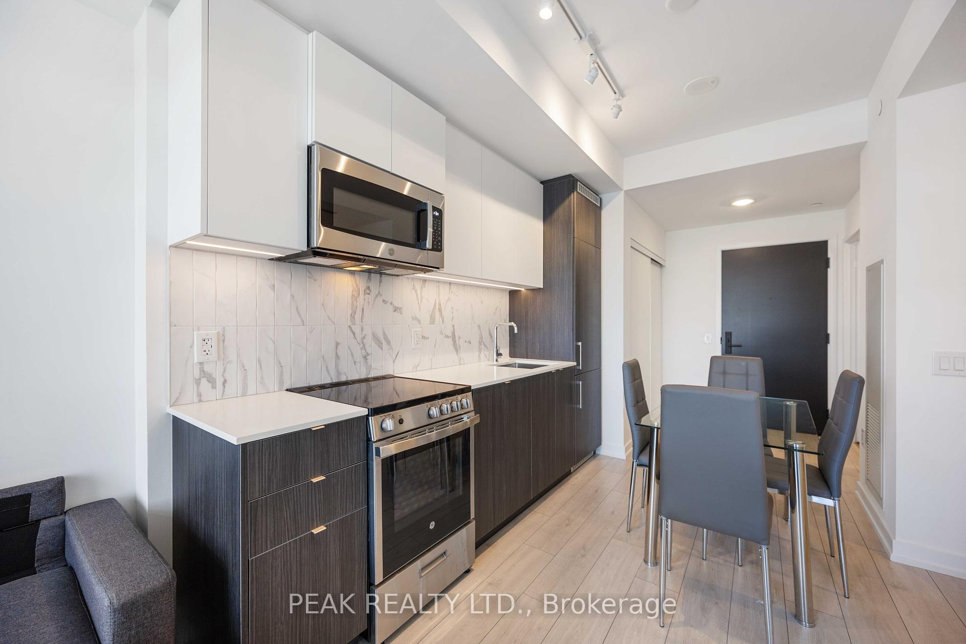 1 Bedroom Condo at 500 Dupont,  Toronto For sale