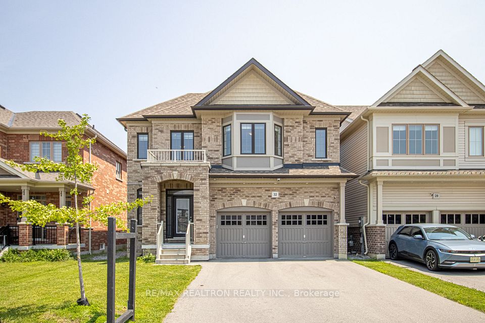 32 Crombie