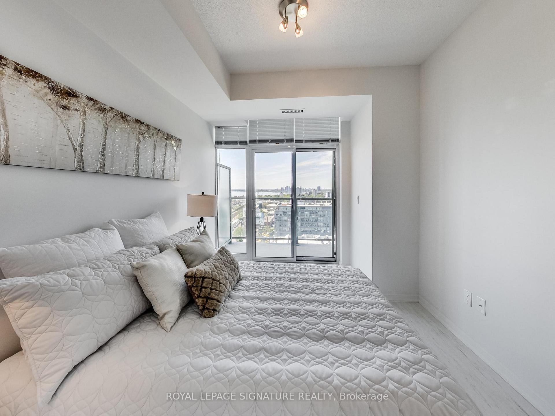 3 Bedrooms Condo at 85 East Liberty, Toronto For sale