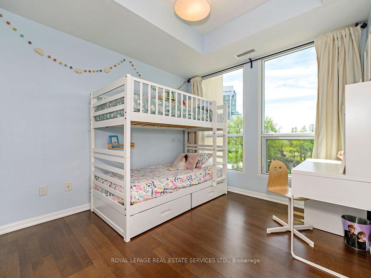 2 Bedrooms Condo at 628 Fleet, Toronto For sale