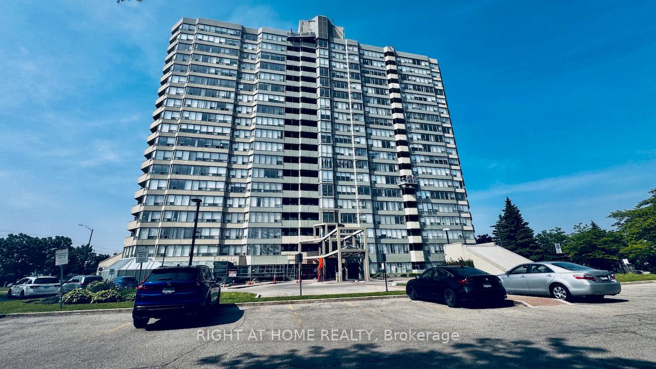 2 Bedrooms Condo at 700 Constellation, Mississauga For sale