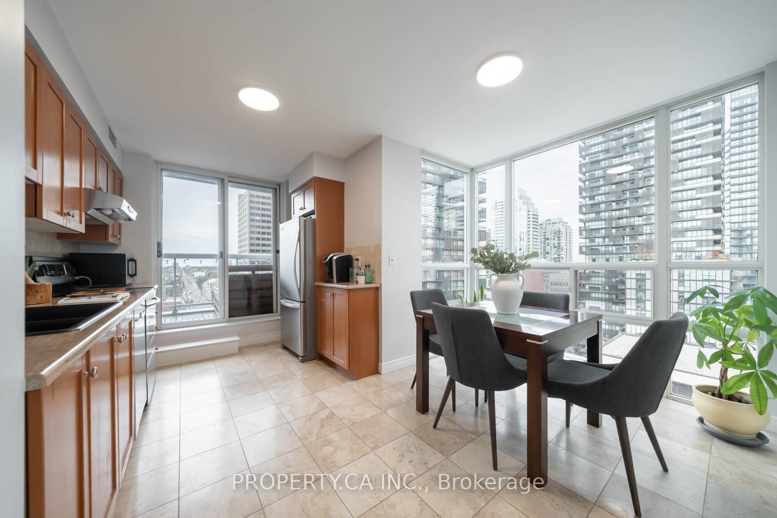 3 Bedrooms Condo at 43 Eglinton, Toronto For sale