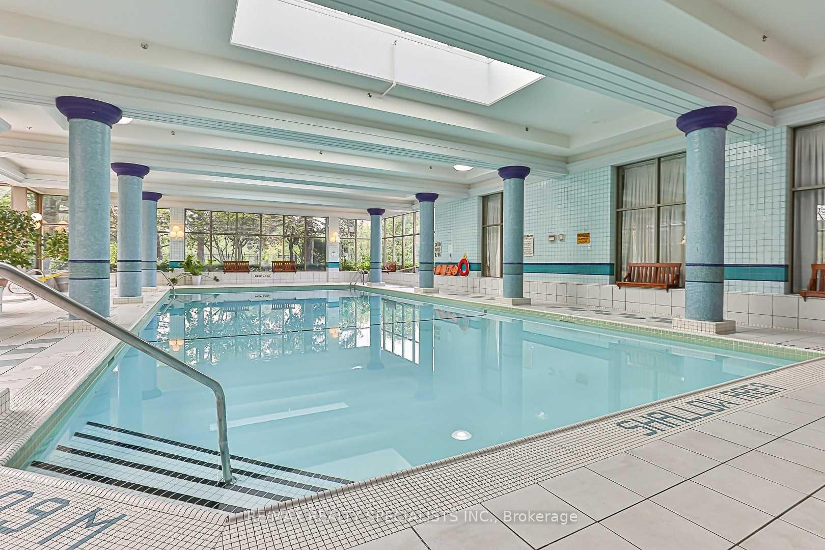3 Bedrooms Condo at 168 Bonis, Toronto For sale