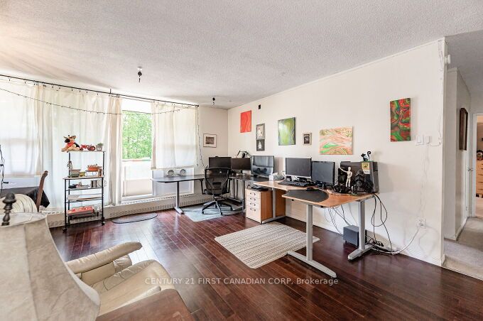 1964 Main Street W #605, Hamilton Ainslie Wood