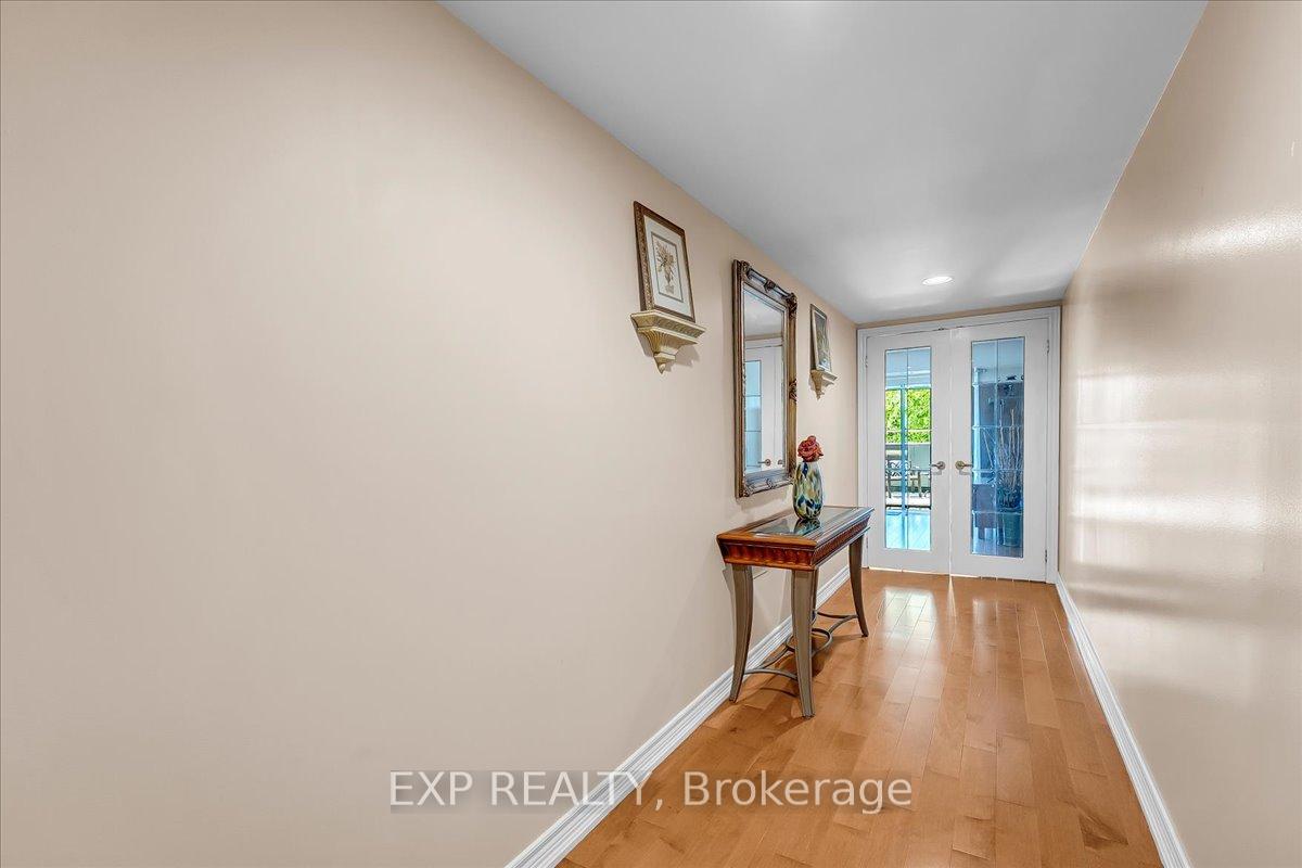1 Bedroom Condo at 141 Woodbridge, Vaughan For sale