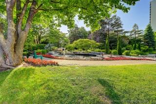 2 Bedrooms Condo at 175 Bamburgh, Toronto For sale