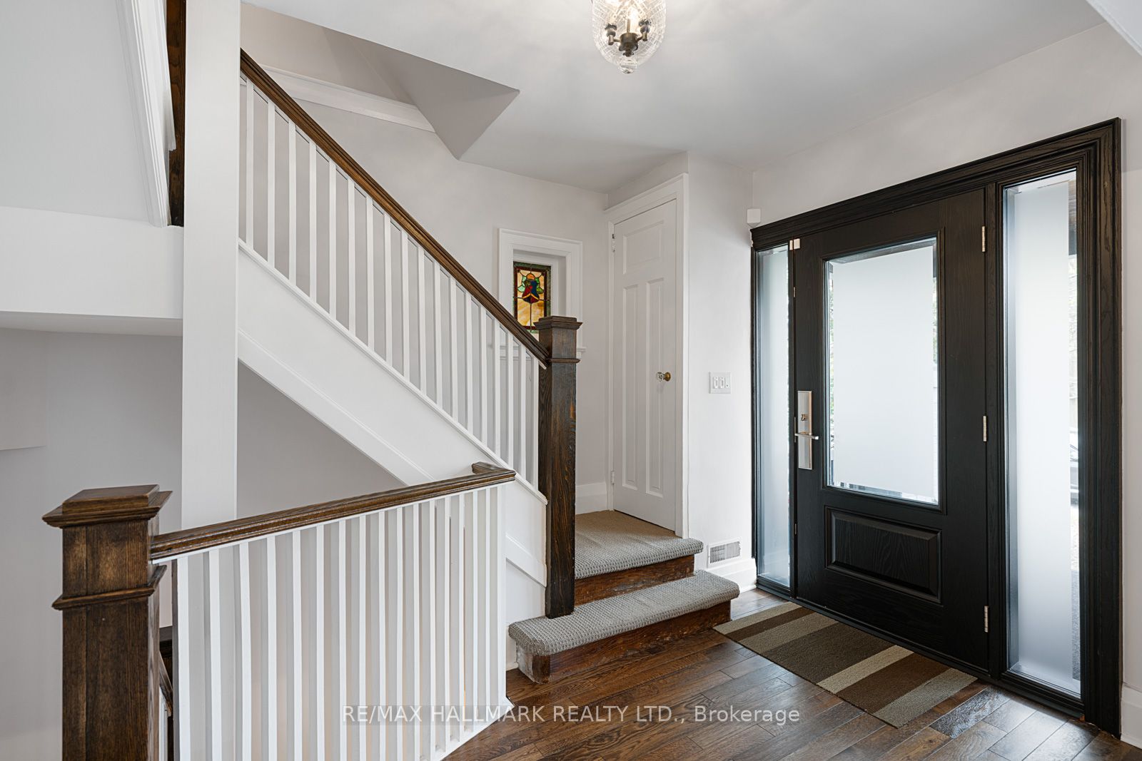 176 Melrose Avenue, Toronto, ON M5M 1Z1