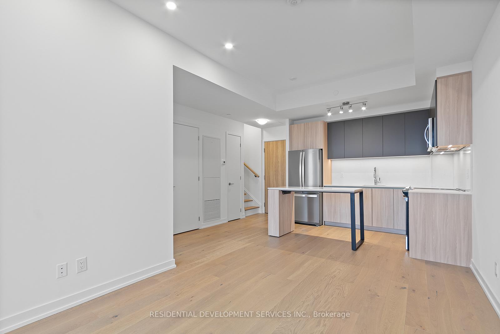 3 Bedrooms Condo at 3100 Keele,  Toronto For sale