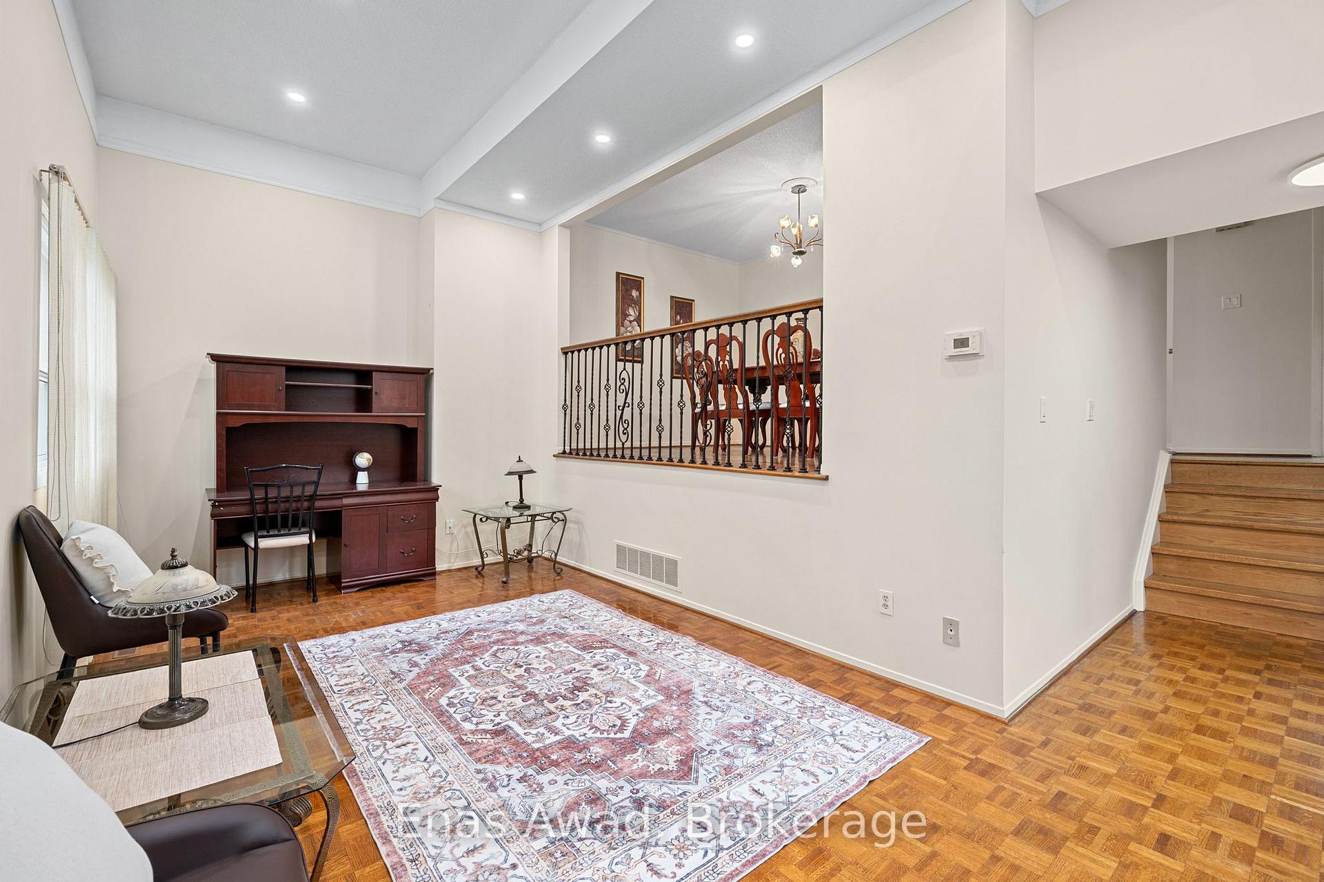 3 Bedrooms Condo at 74 Black Hawk, Toronto For sale