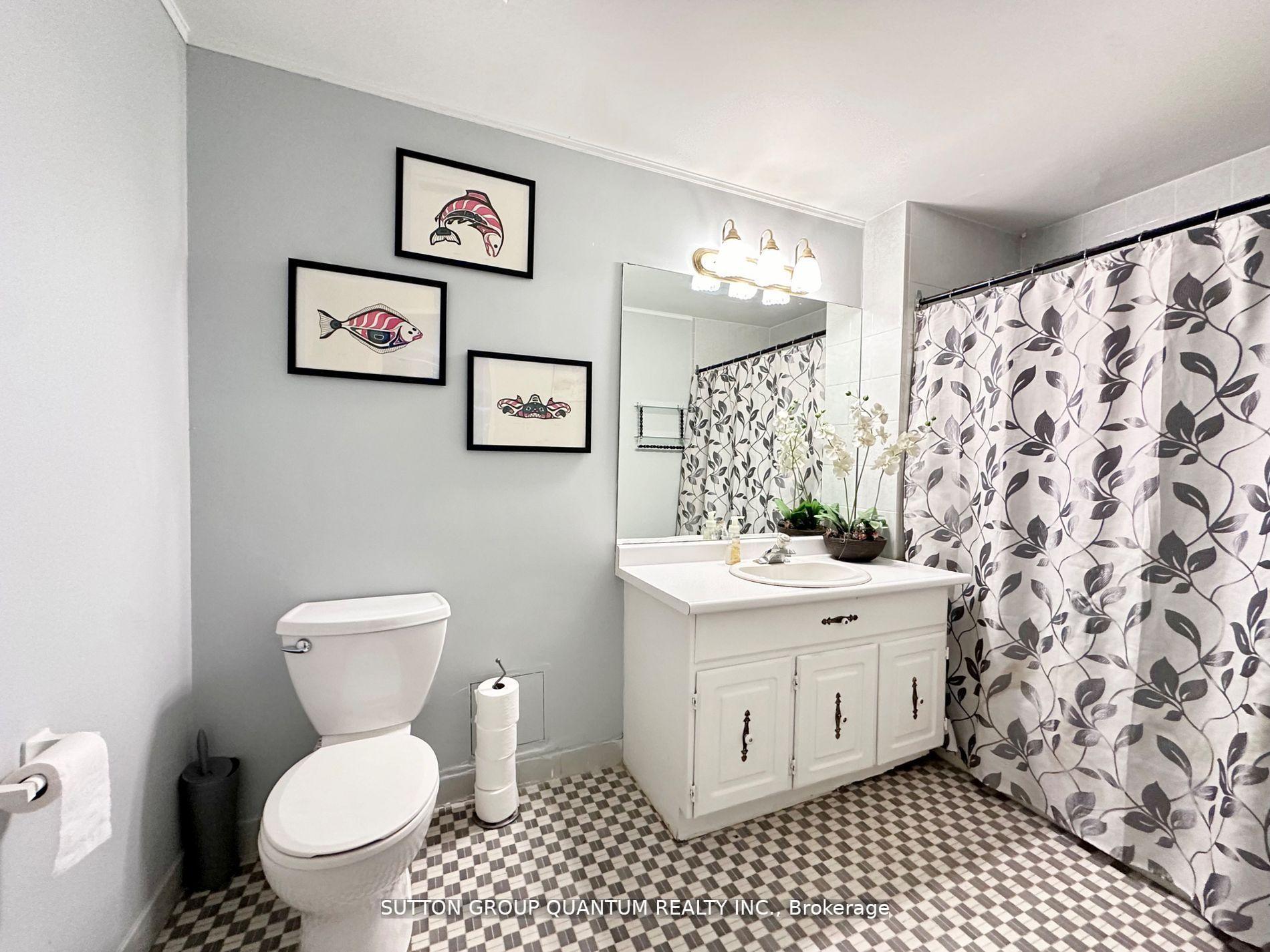 2 Bedrooms Co-op at 16 Rosedale, Toronto For sale