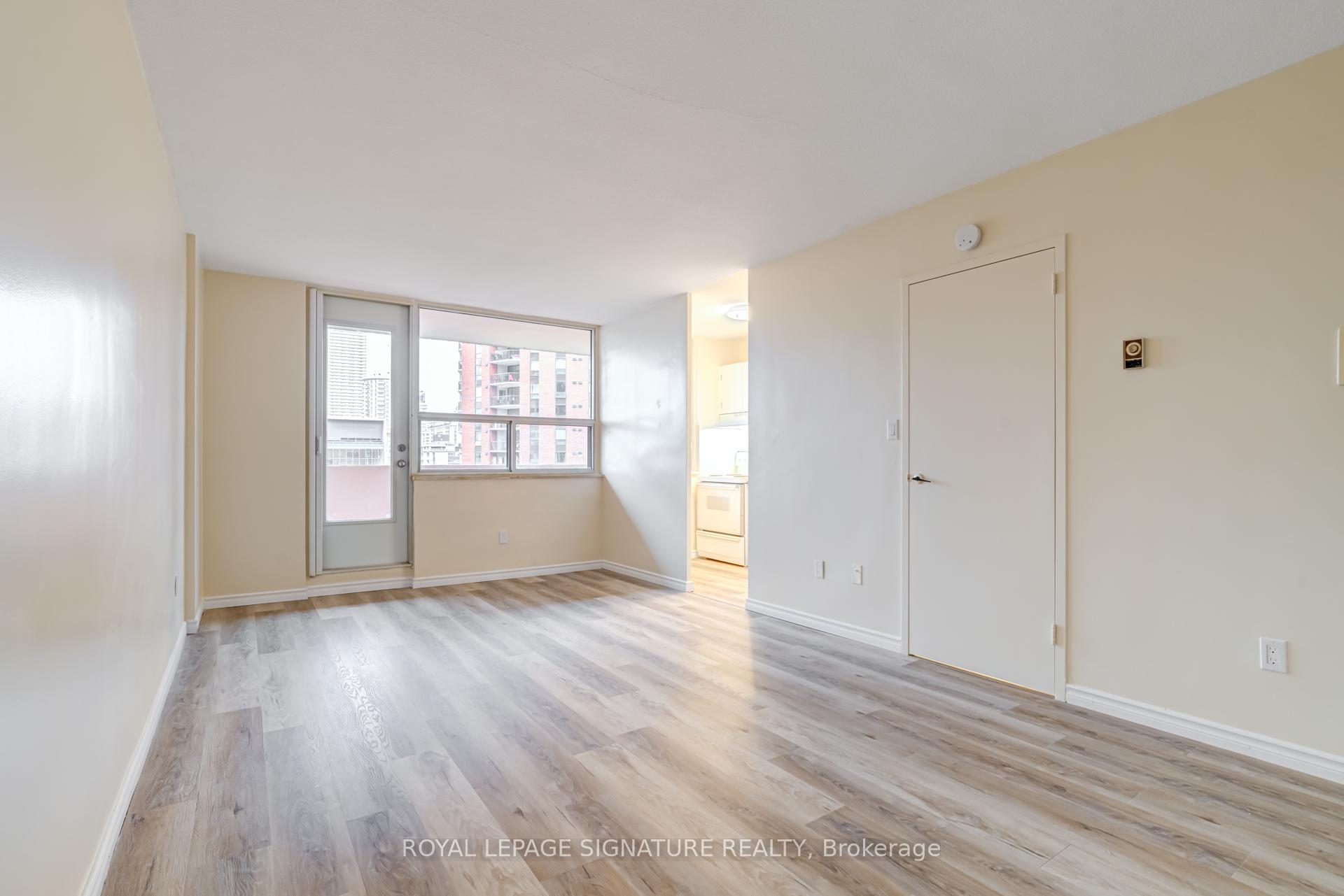 Condo at 40 Homewood, Toronto For sale