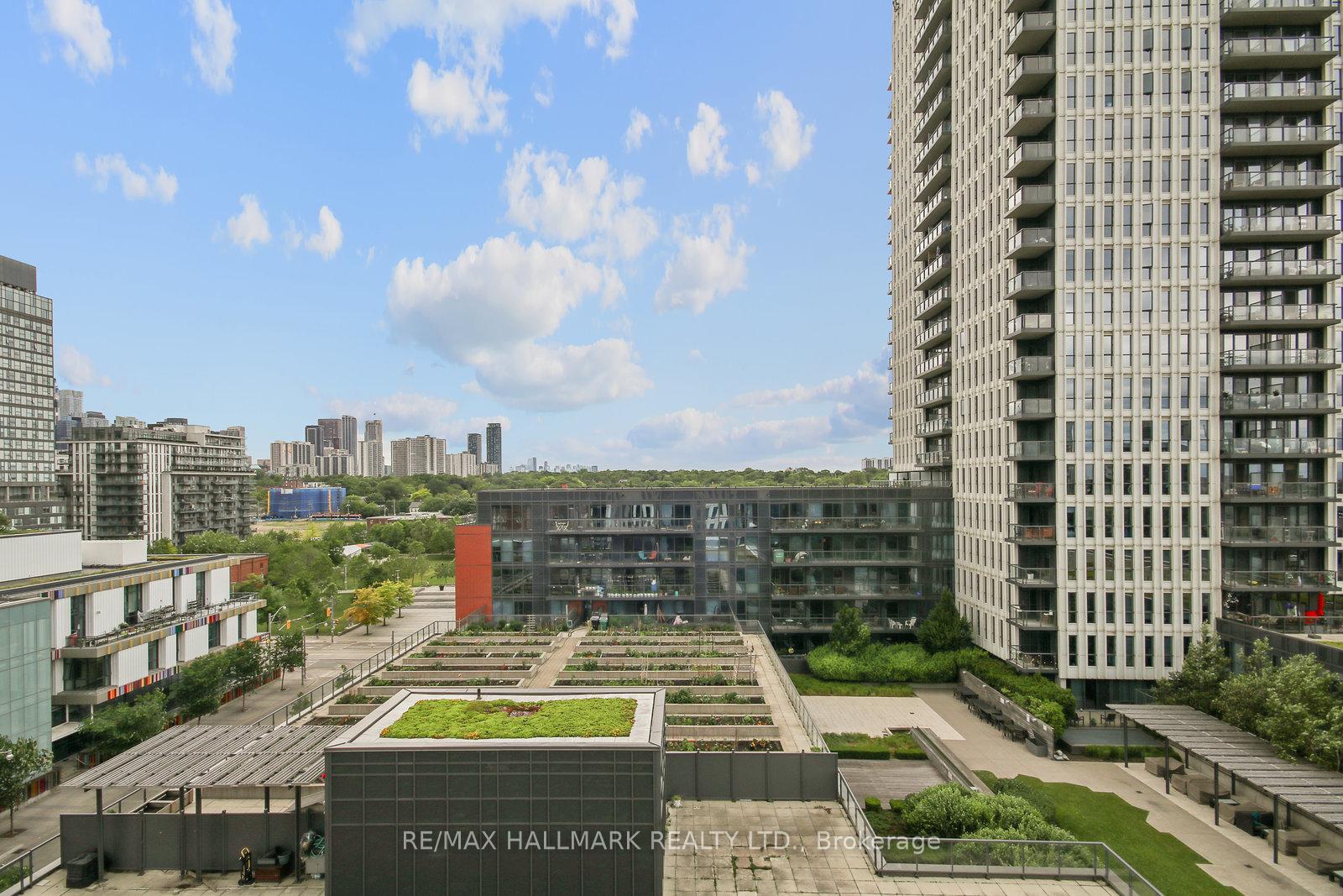 Condo at 55 Regent Park, Toronto For sale