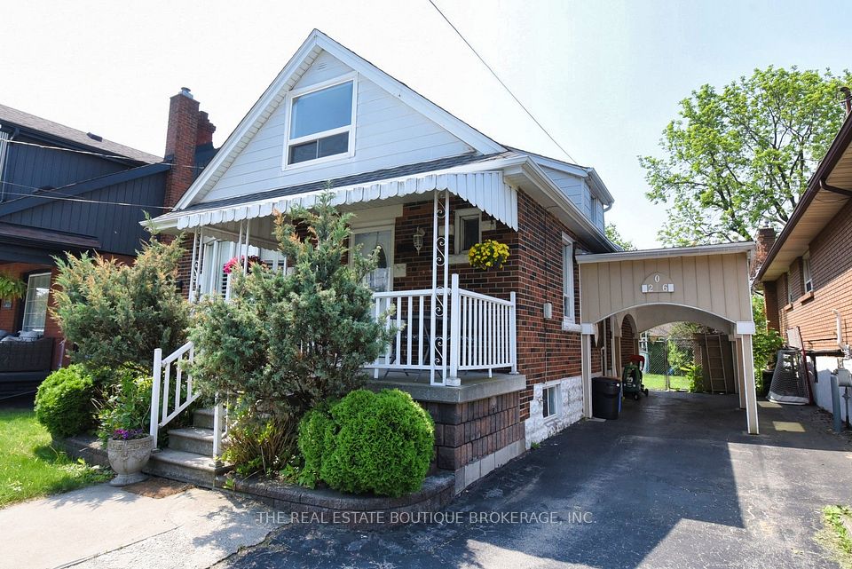206 Crockett Street