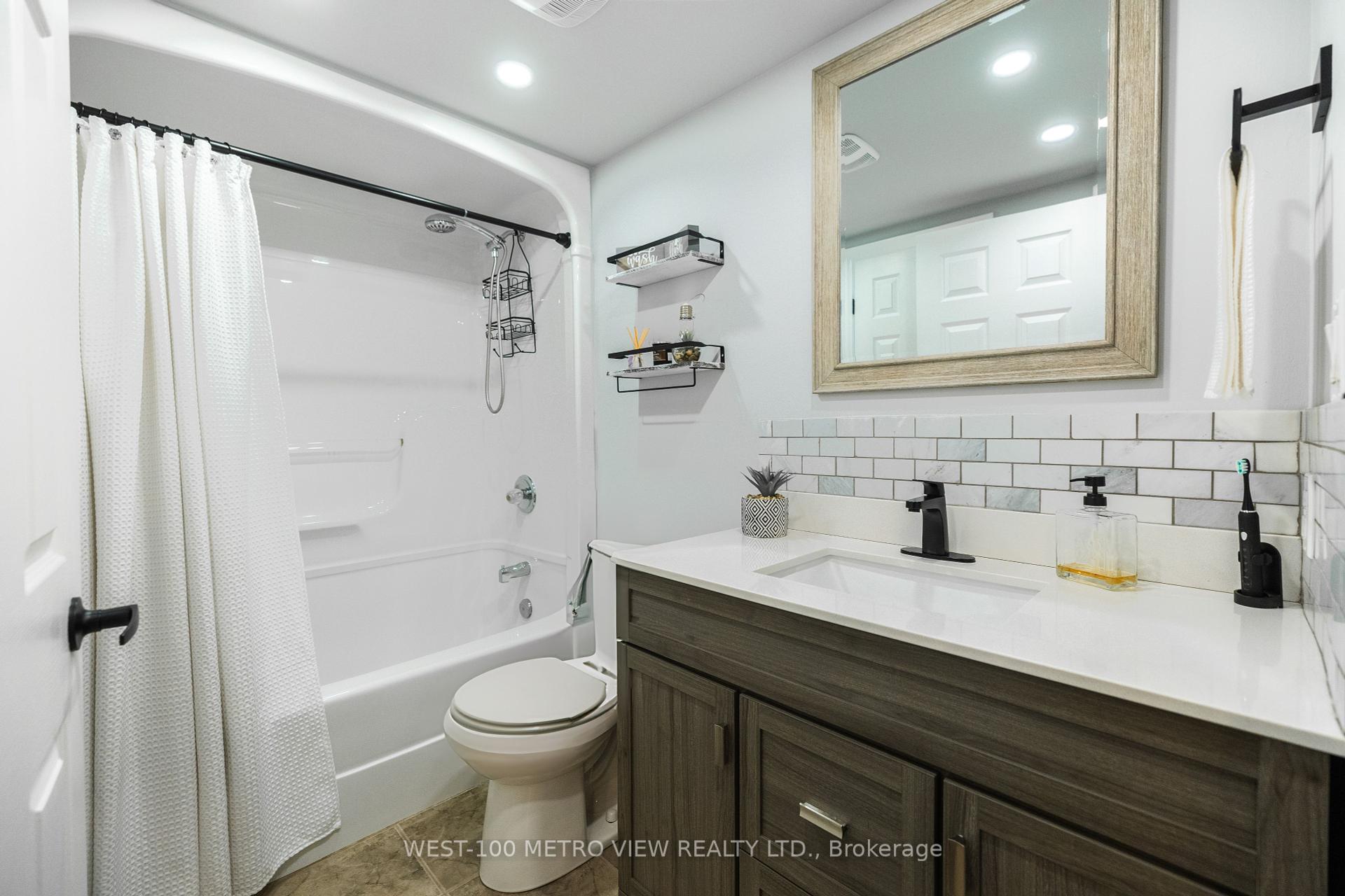 1 Bedroom Condo at 2040 Cleaver,  Burlington For sale