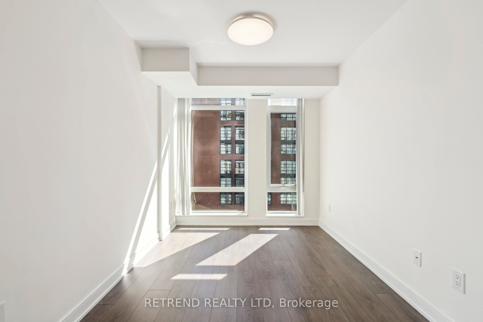525 Adelaide Street W, #1116