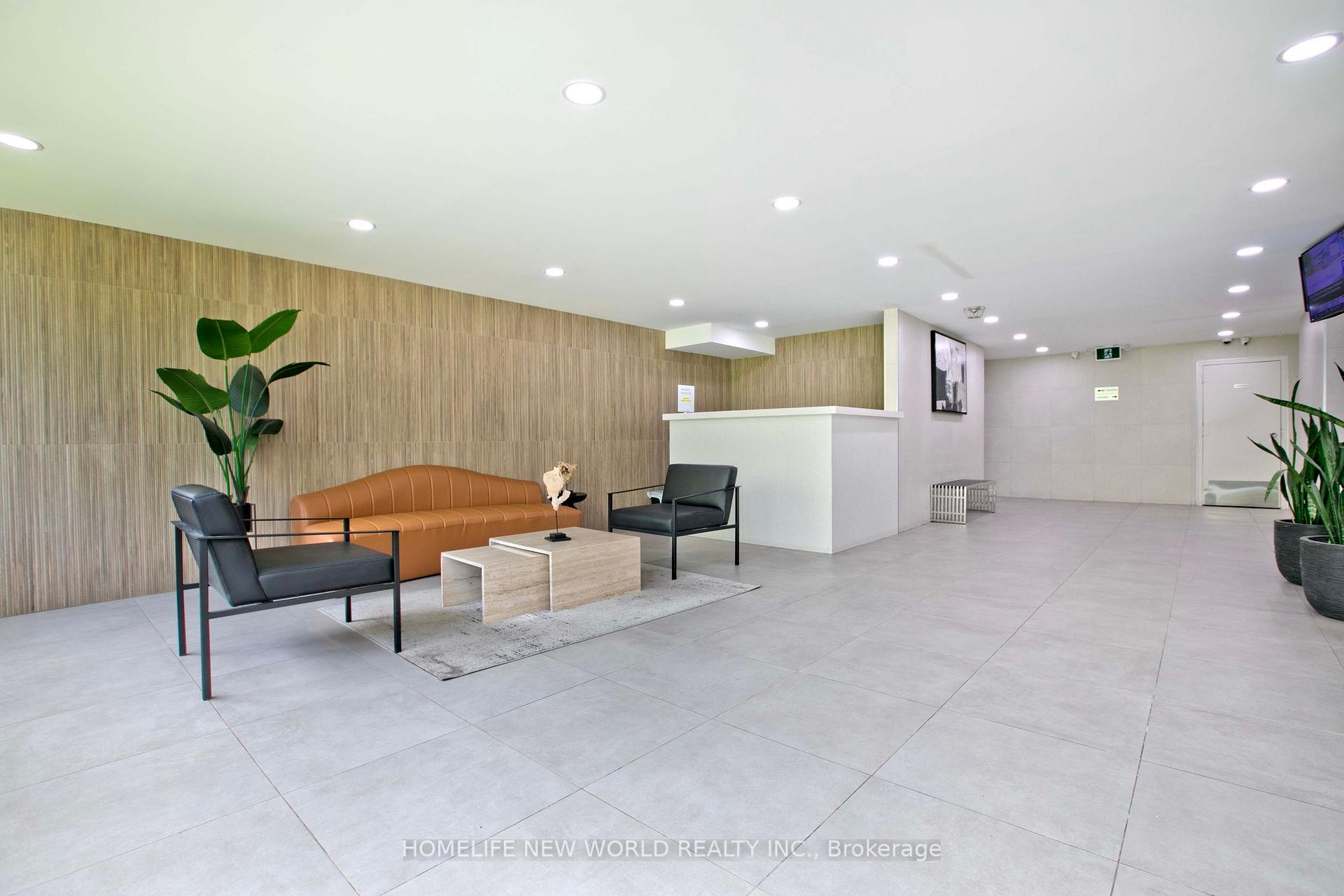 3 Bedrooms Condo at 100 Echo, Toronto For sale