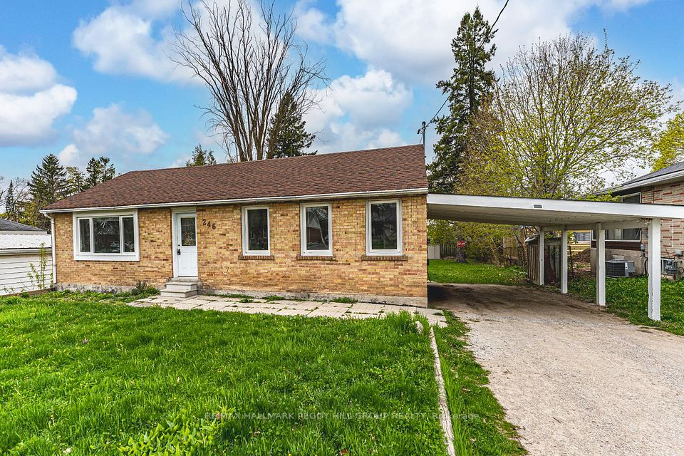 246 Wellington