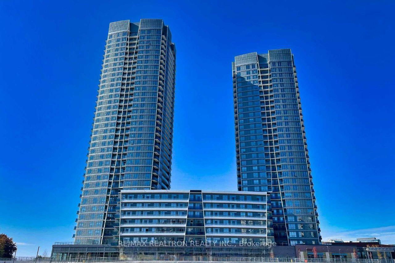 2 Bedrooms Co-op at 30 Upper Mall,  Vaughan For sale