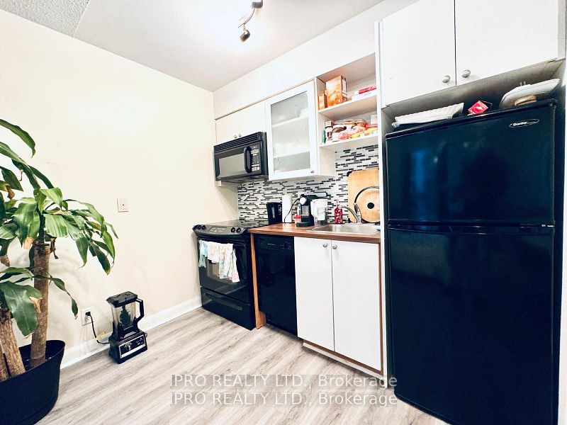 600 Fleet Street W, #413