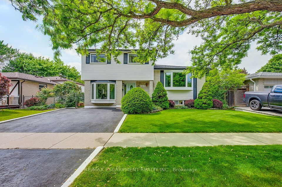 3215 Heathfield