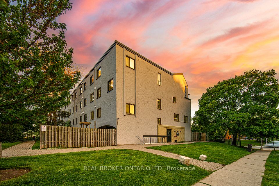 1008 Falgarwood