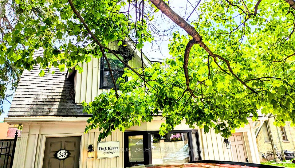 249 SYDENHAM Street, London East, ON N6A 1W4