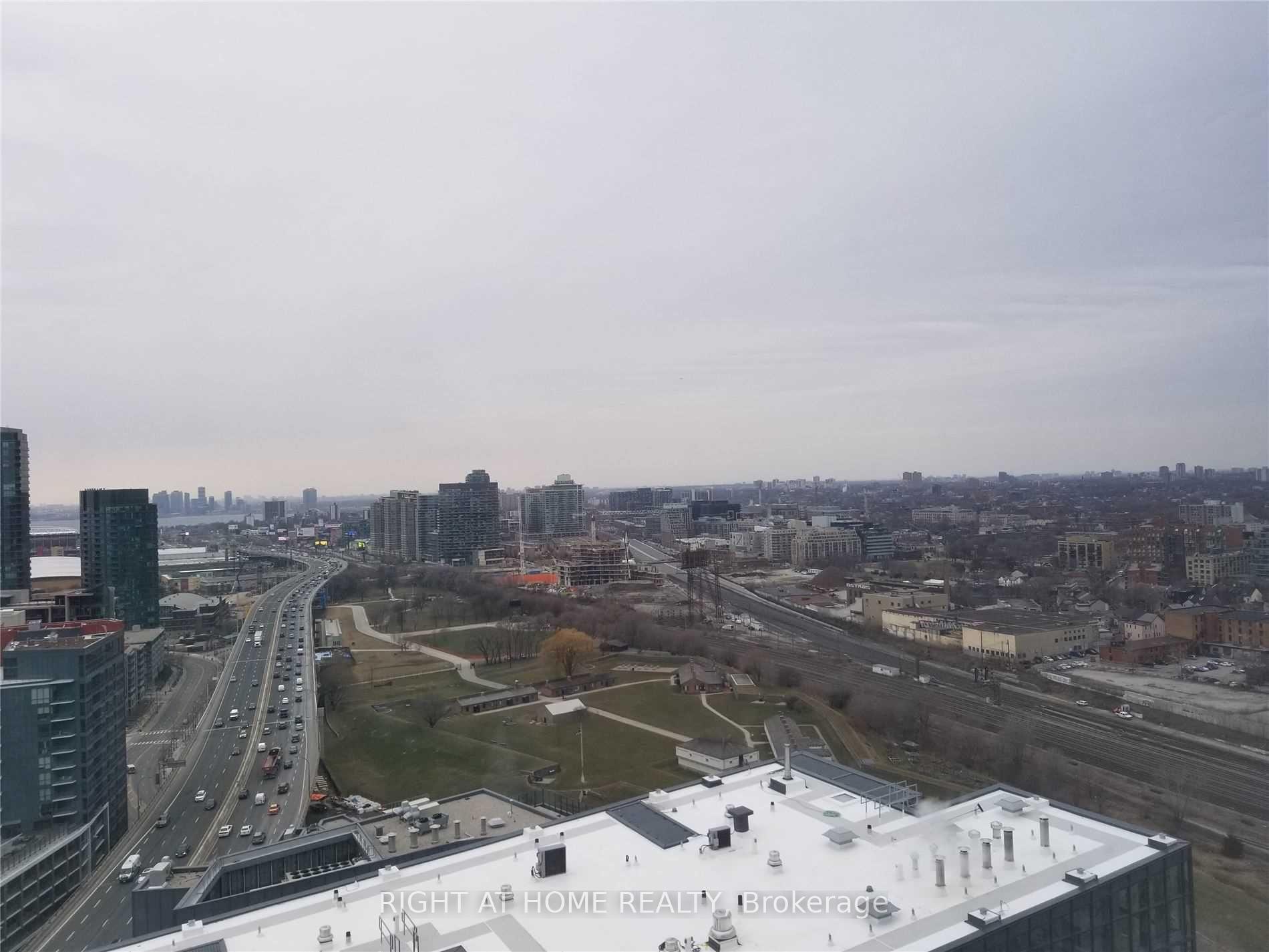 1 Bedroom Condo at 70 Queens Wharf, Toronto For sale
