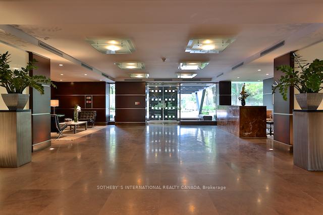 3 Bedrooms Condo at 1 Benvenuto,  Toronto For sale