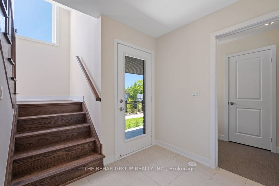 39 Credit Lane, Richmond Hill, ON L4E 1G9