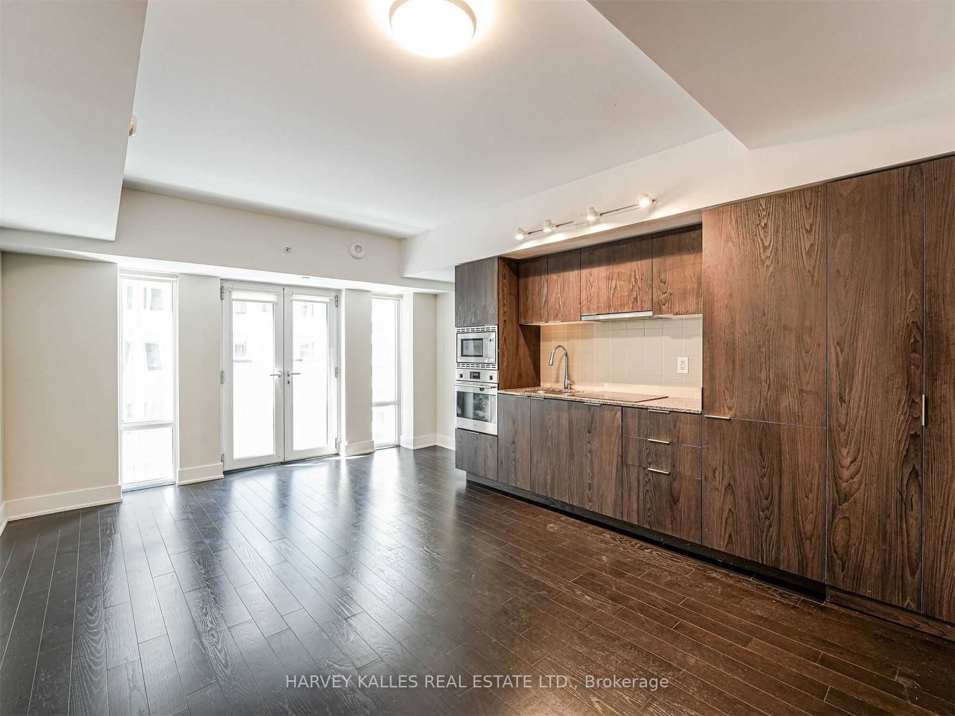 955 Bay Street 622