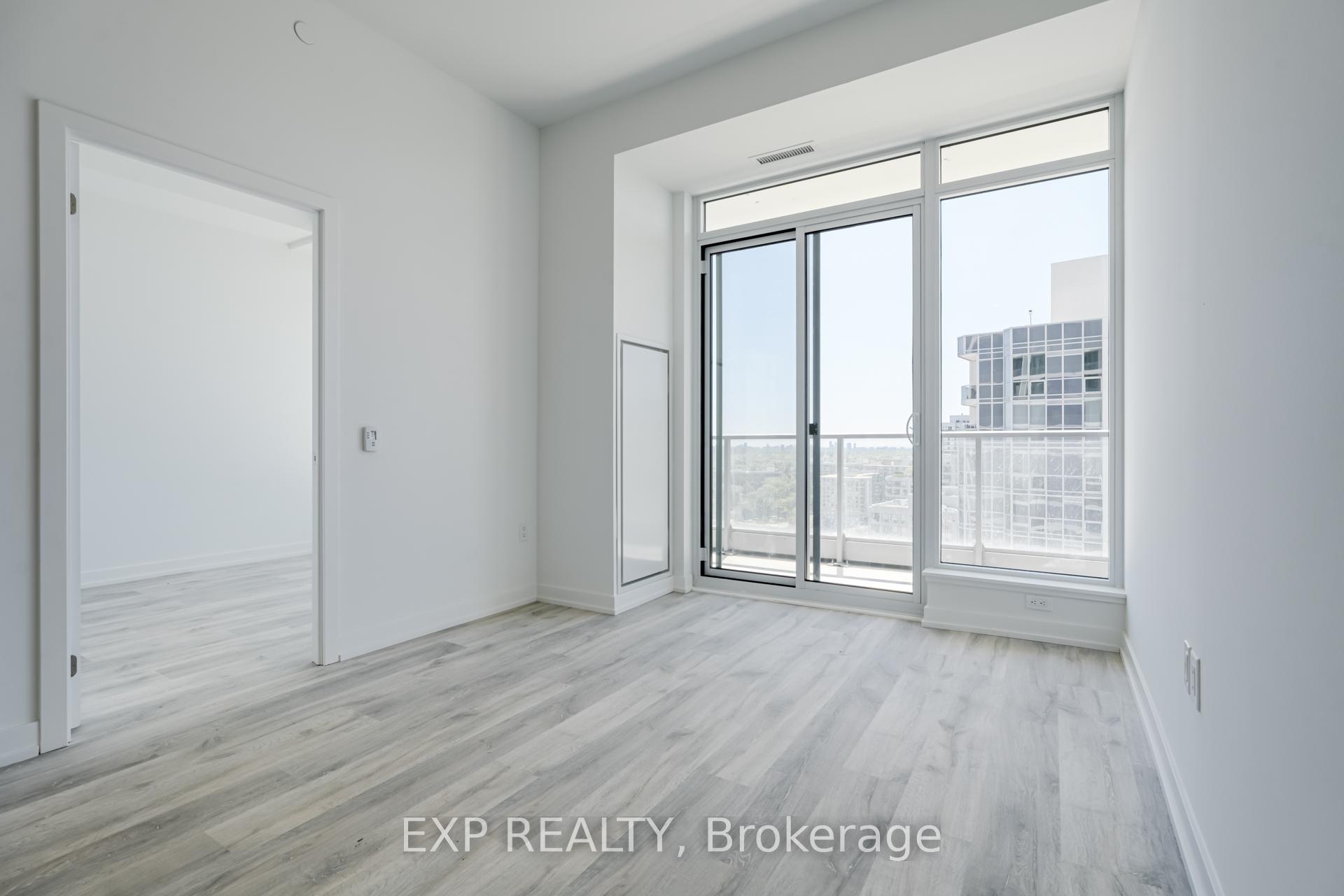3 Bedrooms Condo at 8 Olympic Gdn S, Toronto For sale