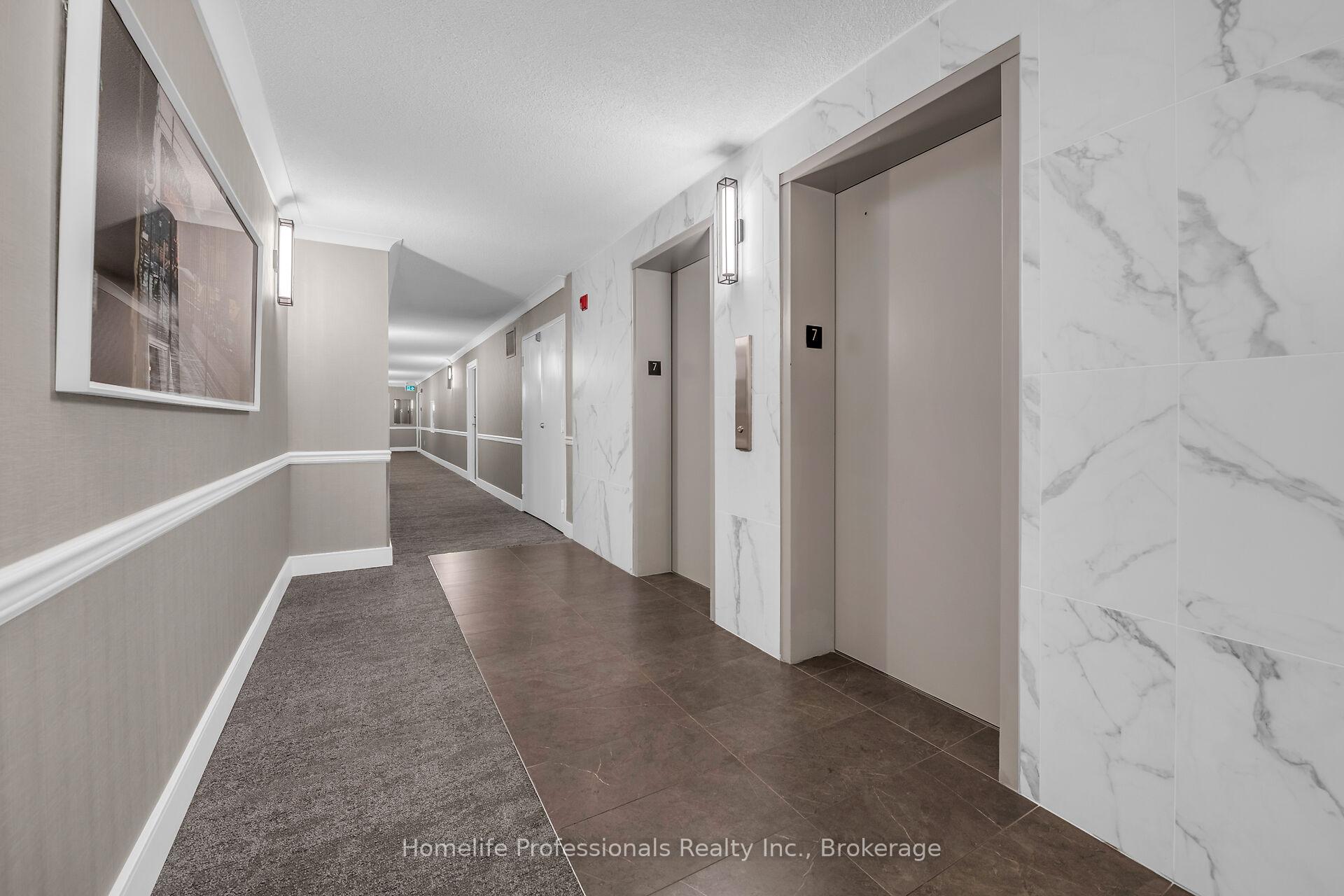 2 Bedrooms Condo at 120 Duke,  Hamilton For sale
