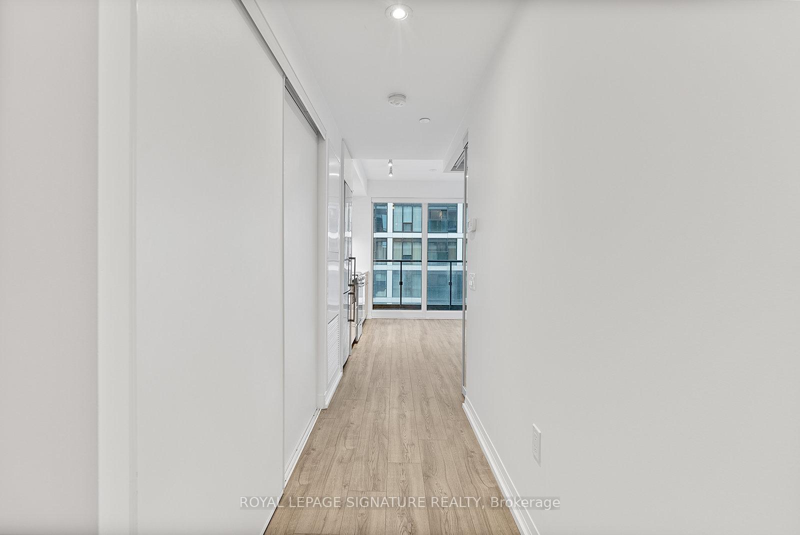 1 Bedroom Condo at 251 Jarvis,  Toronto For sale