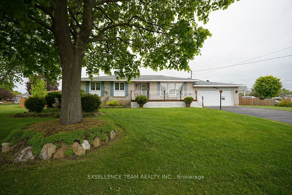 1212 Brodeur Street