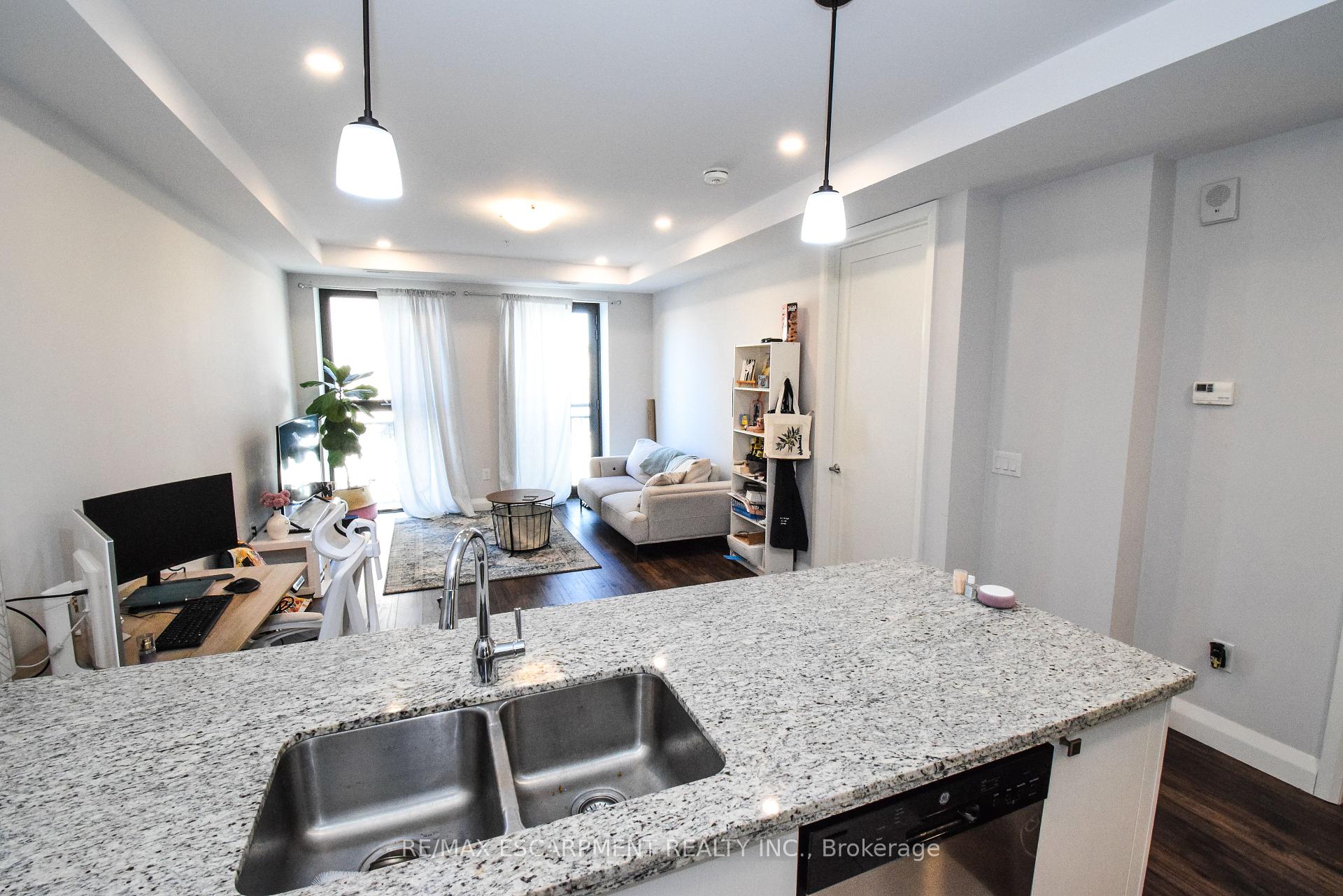 1 Bedroom Condo at 118 King,  Hamilton For sale