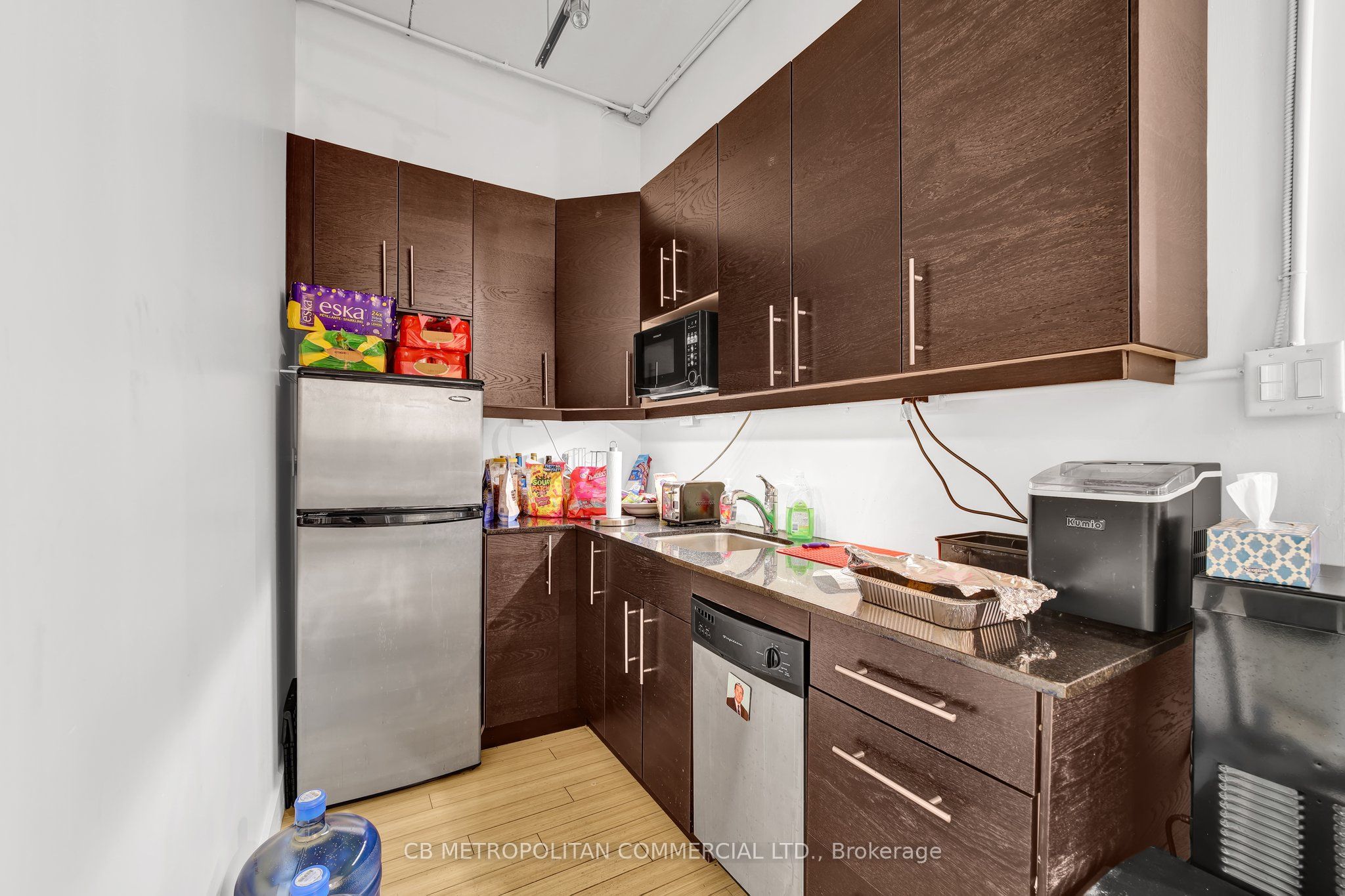 21 Camden Street, #301