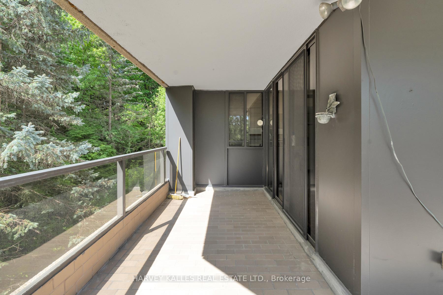 2 Bedrooms Condo at 3900 Yonge, Toronto For sale
