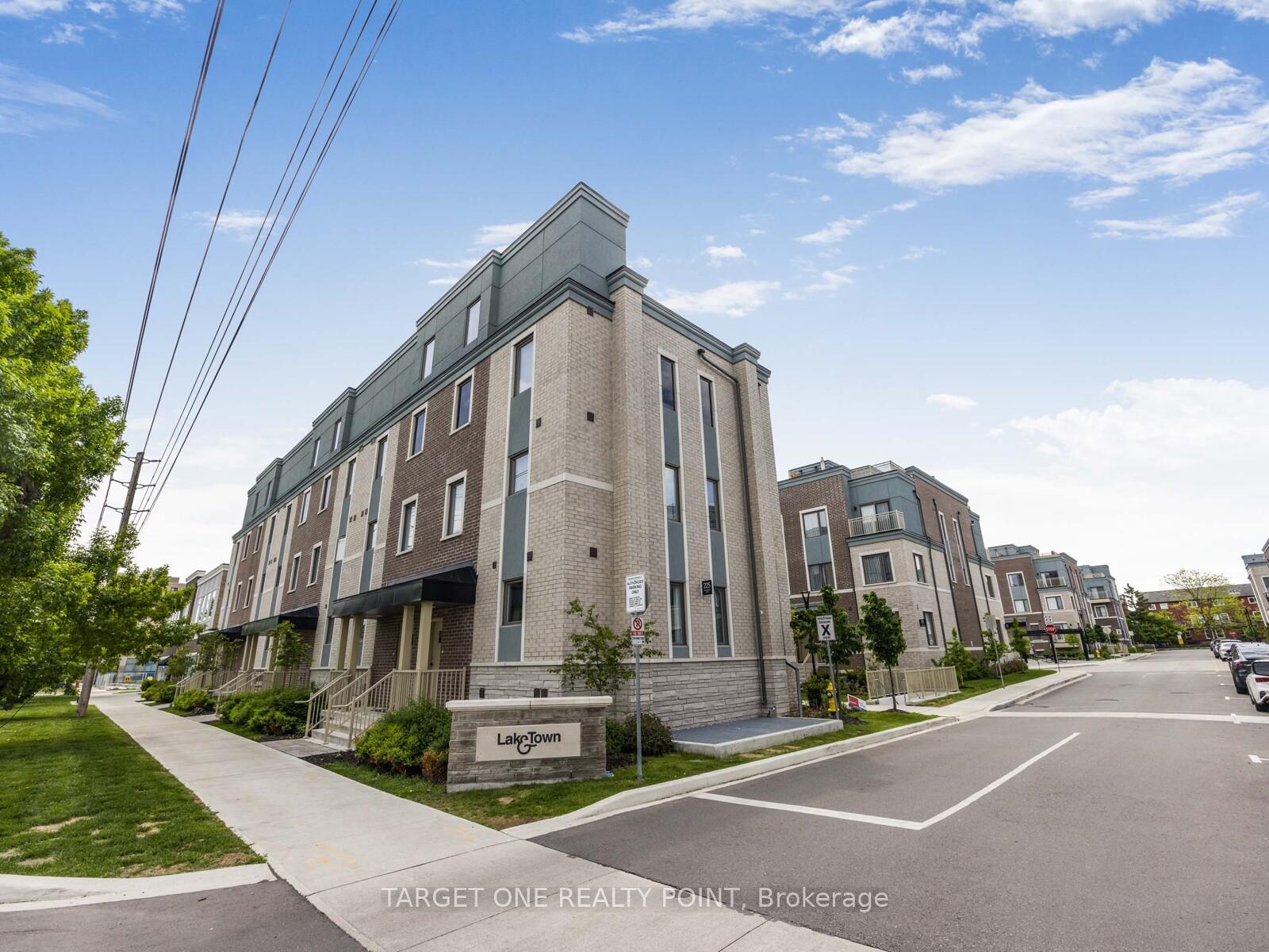 2 Bedrooms Condo at 225 Birmingham, Toronto For sale